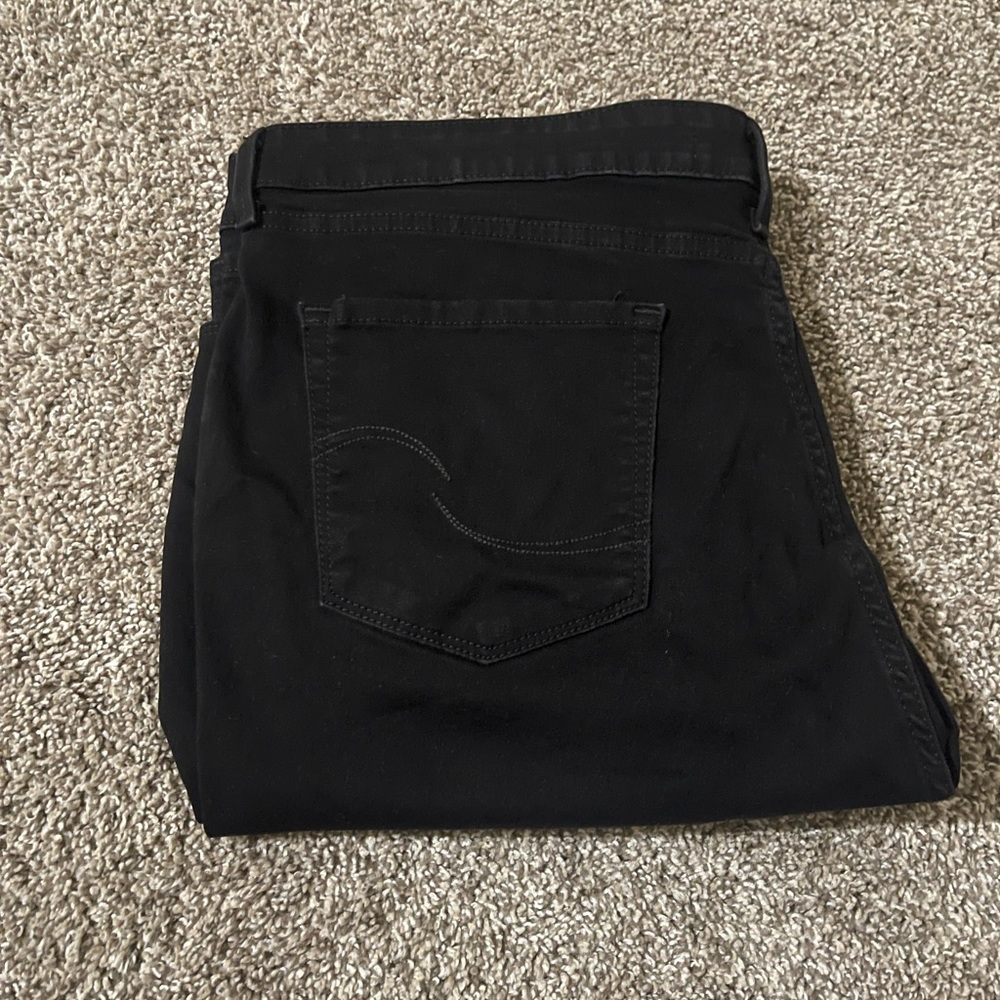 PLUS SIZE Levi mid rise skinny jeans